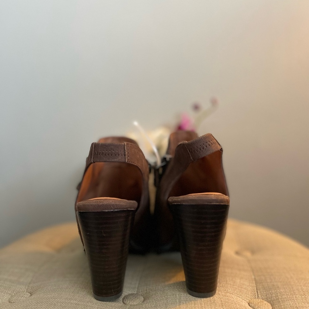 Kenneth Cole “Sasha” Block Heel Sandals - Size 8 - Picture 5 of 10